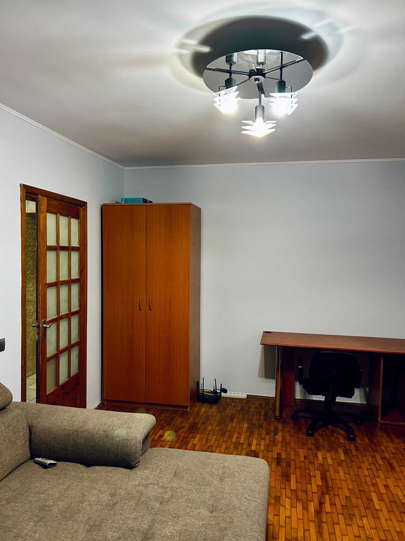 1 MAI-Piata Chibrit Apartament 2 camere - Poză 8