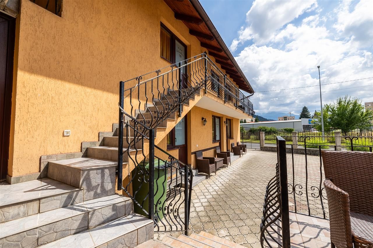 Pensiune cocheta, la poalele emblematicei Cetati Rasnov, Brasov - Poză 16
