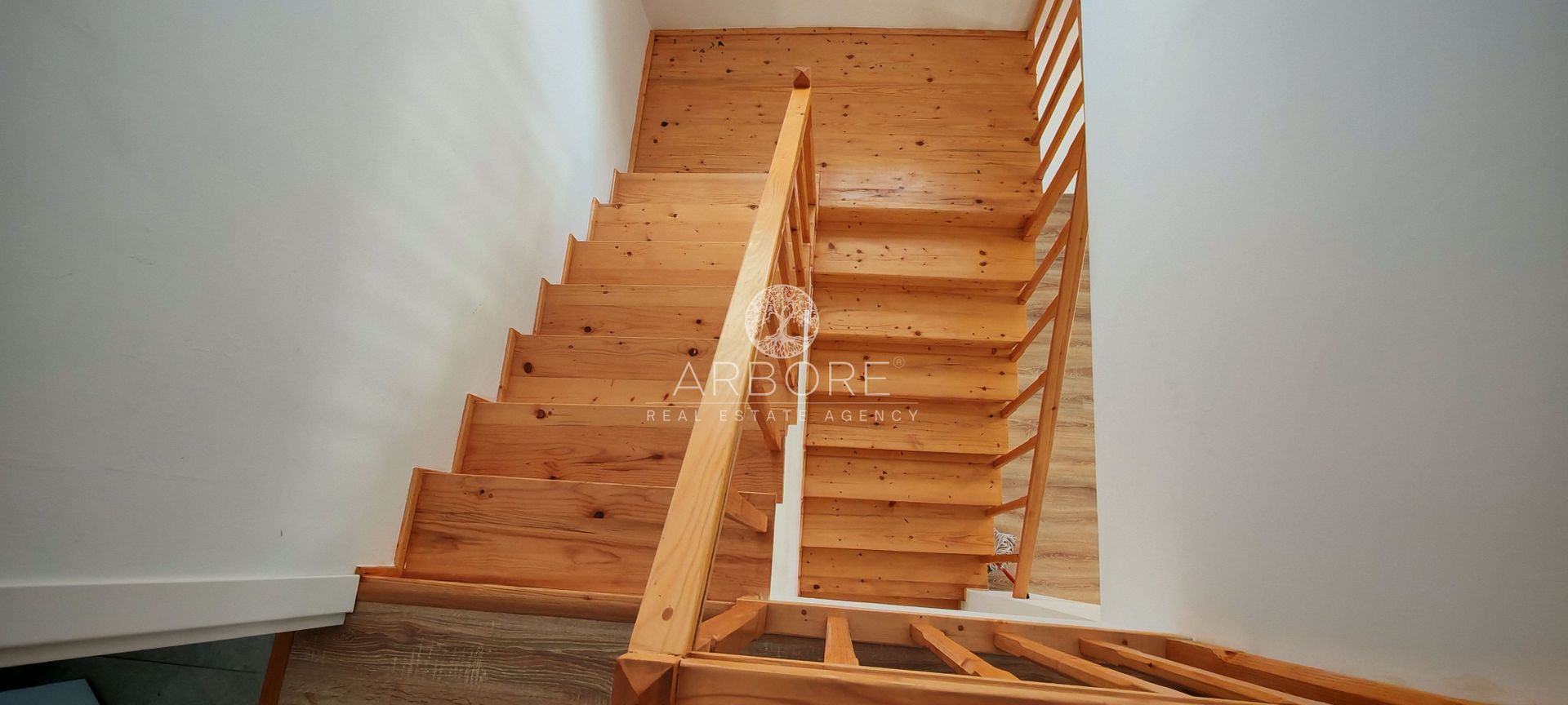 Vila 4 camere - 3 bai | Ideal pentru familie zona Otopeni pet friendly - Poză 4