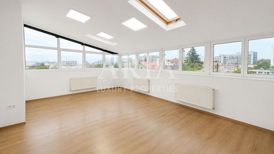 Clădire multifuncțională | Aproximativ 800 mp | Renovată integral în 2024 - Poză 7
