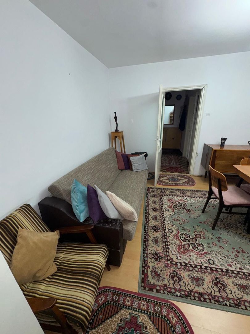 vand apartament 2 camere, etaj 2, zona Tratoria, incalzirea pe gaz - Poză 6