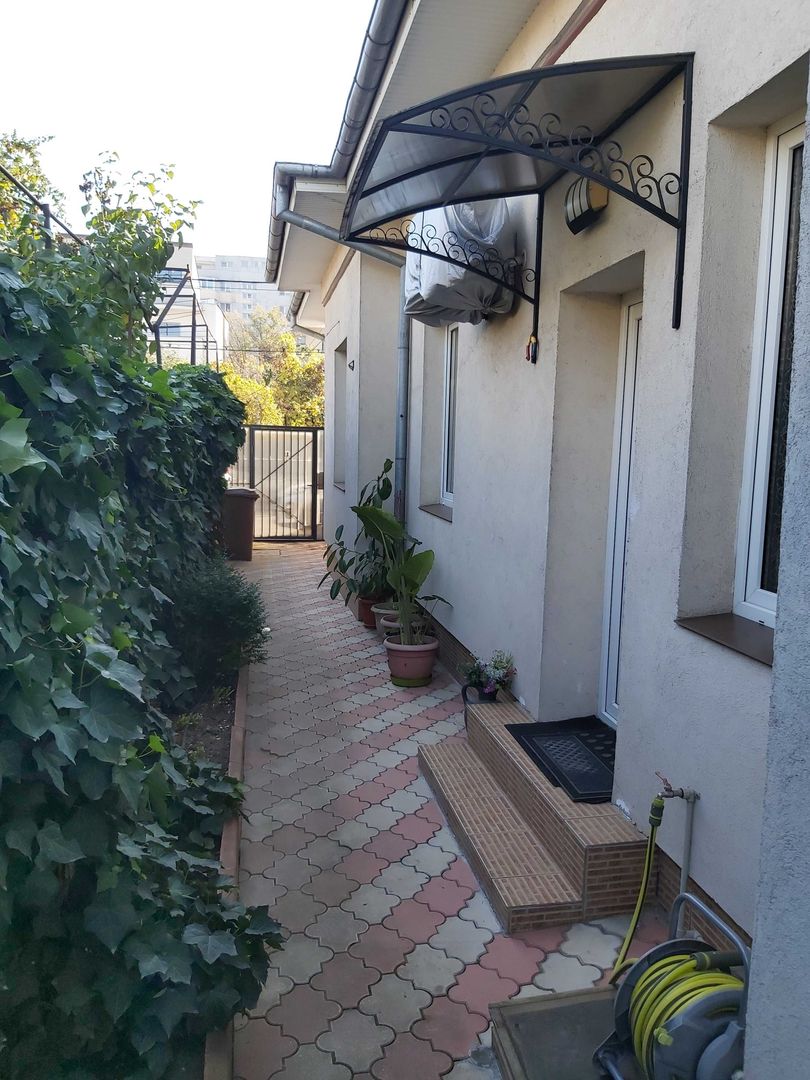 Casă de vanzare București - Poză 2