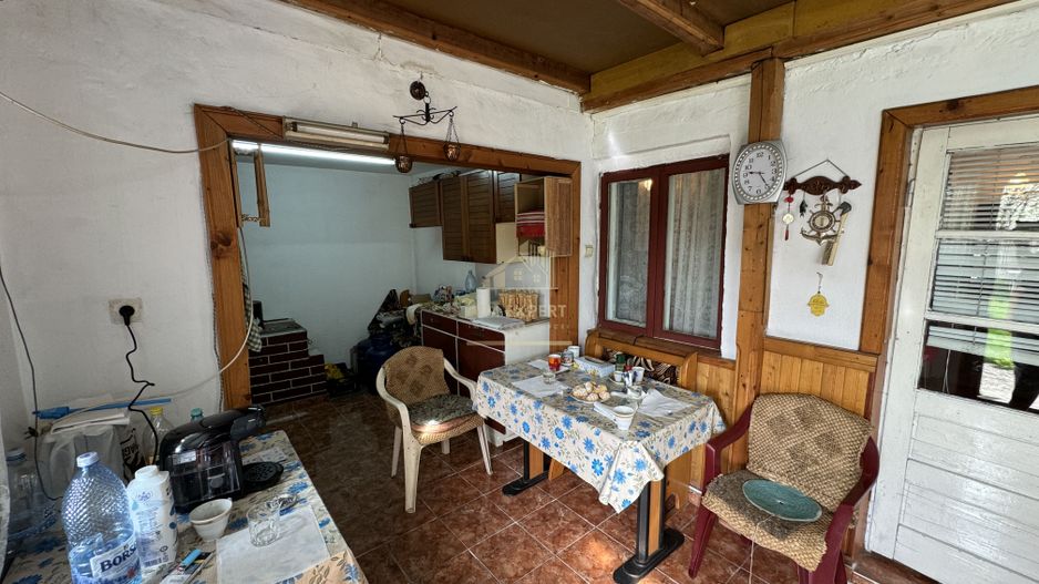 CASA 4 CAMERE, TEREN 604 MP, VOINESTI LERESTI, COMISION 0% - Poză 11