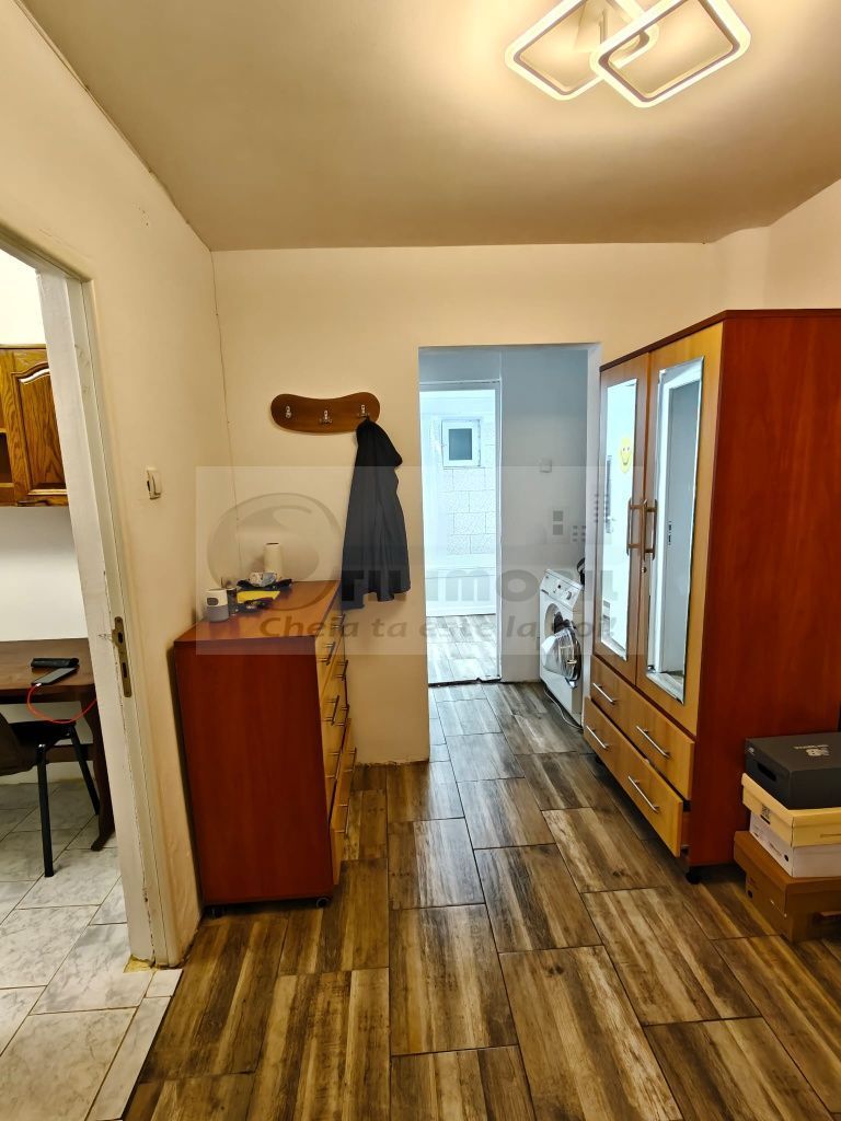 Apartament 2 camere decomandat - 56 mp - Nicolina - 400€ - Poză 4