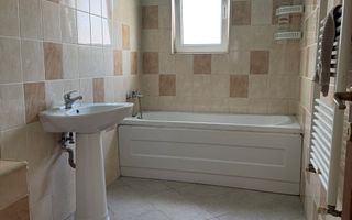 Apartament cochet cu dormitor separat și parcare – Zona Florilor. - Poză 6
