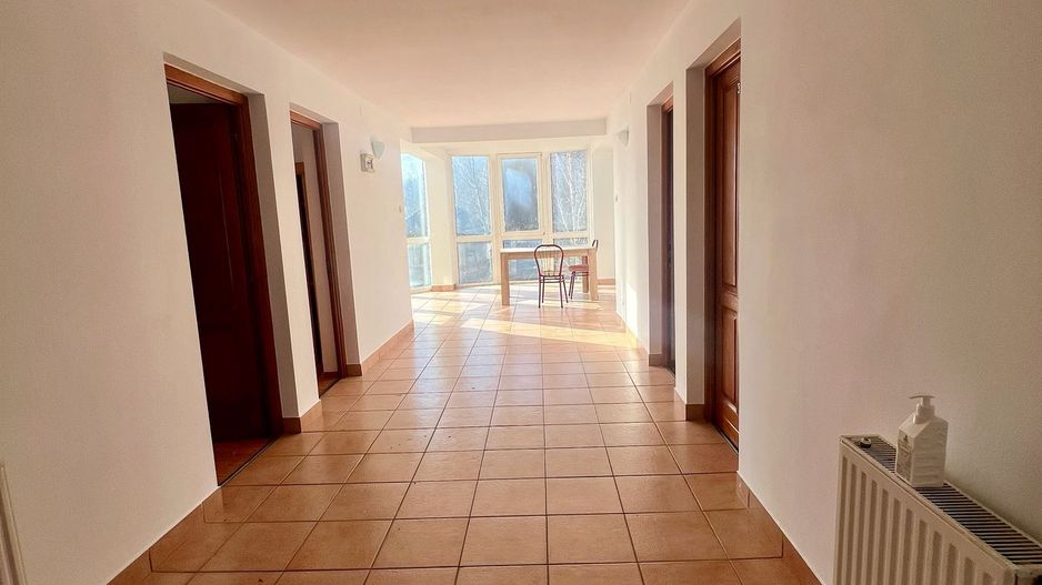 VILĂ ÎN BRAN – IDEALĂ PENTRU PENSIUNE, AZIL DE BĂTRÂNI, CENTRU MEDICAL - Poză 7