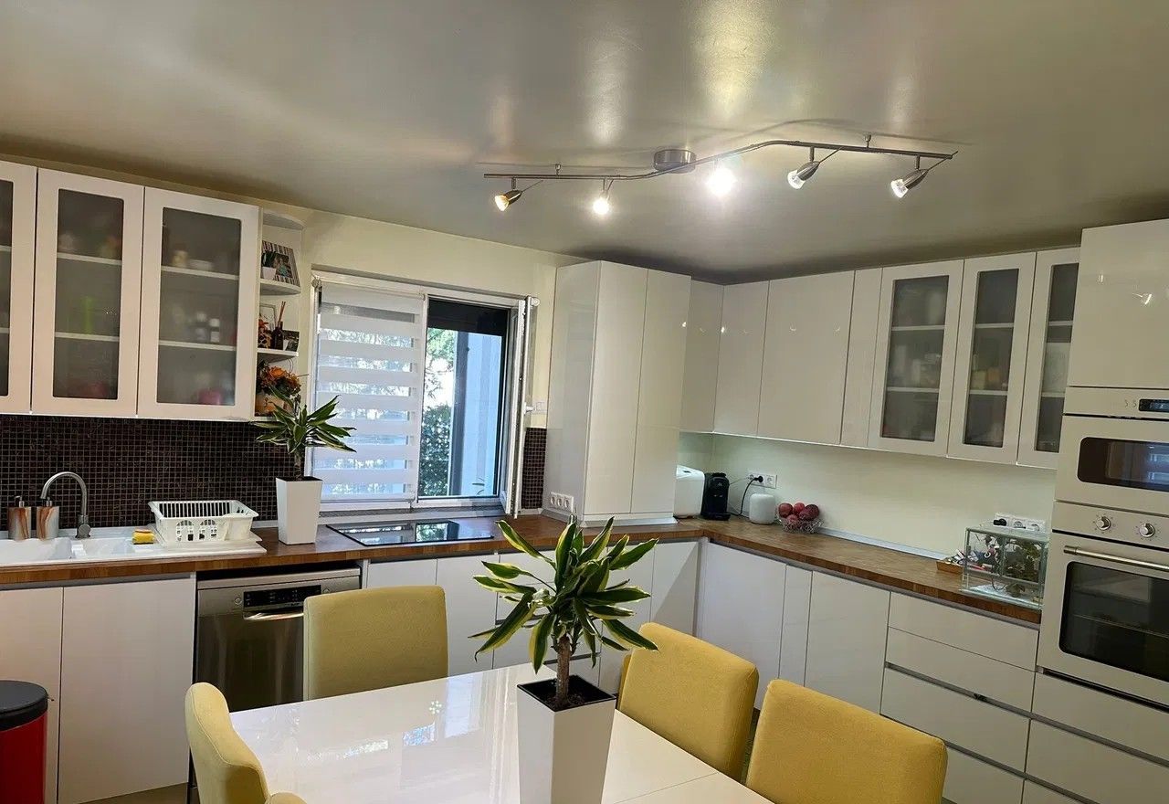 Vila de vanzare Corbeanca| langa lac si Paradisul Verde - Poză 6