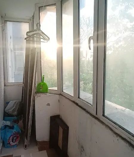 Vand apartament cu 3 camere decomandat Brancoveanu - Poză 9