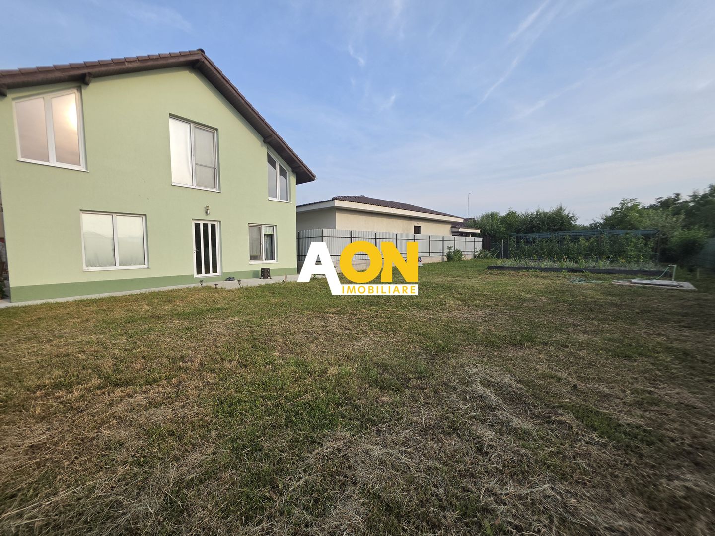Casa 5 camere, 550mp teren, zona Ciugud - Poză 2