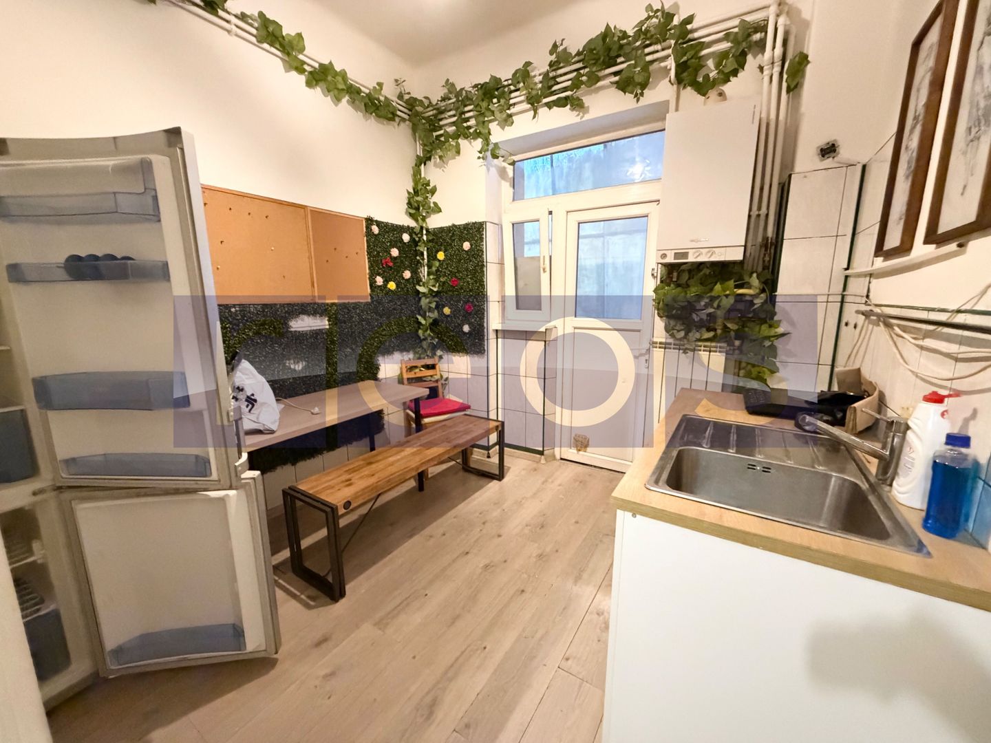 SPATIU 140 MP | 7 CAMERE | PARTER INALT | IDEAL ACTIVITATI COMERCIALE - Poză 5