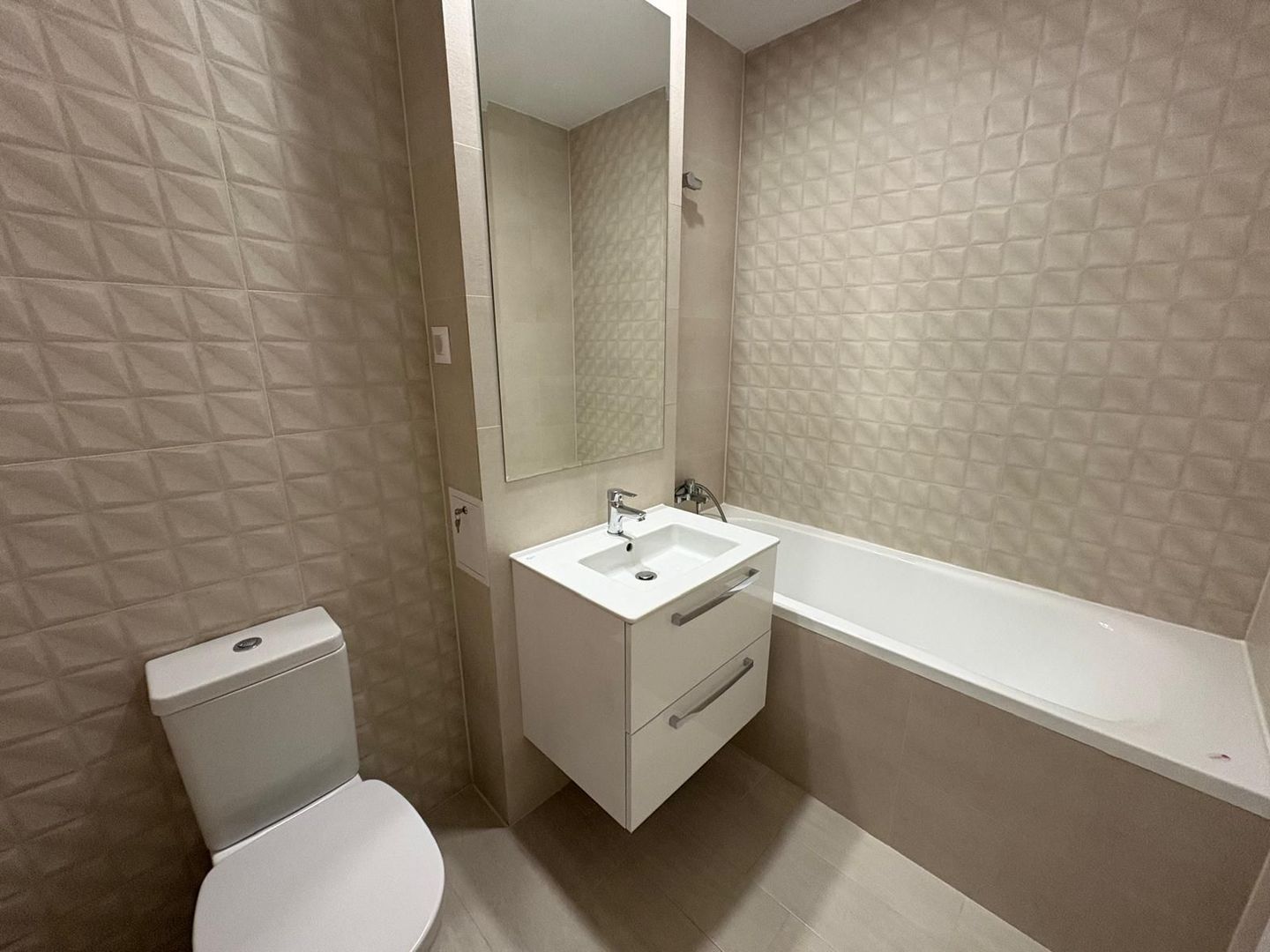 AP. 3 CAMERE- HILS SPLAI, PARCARE, BUCATARIE INCHISA, COMIS 0% - Poză 11
