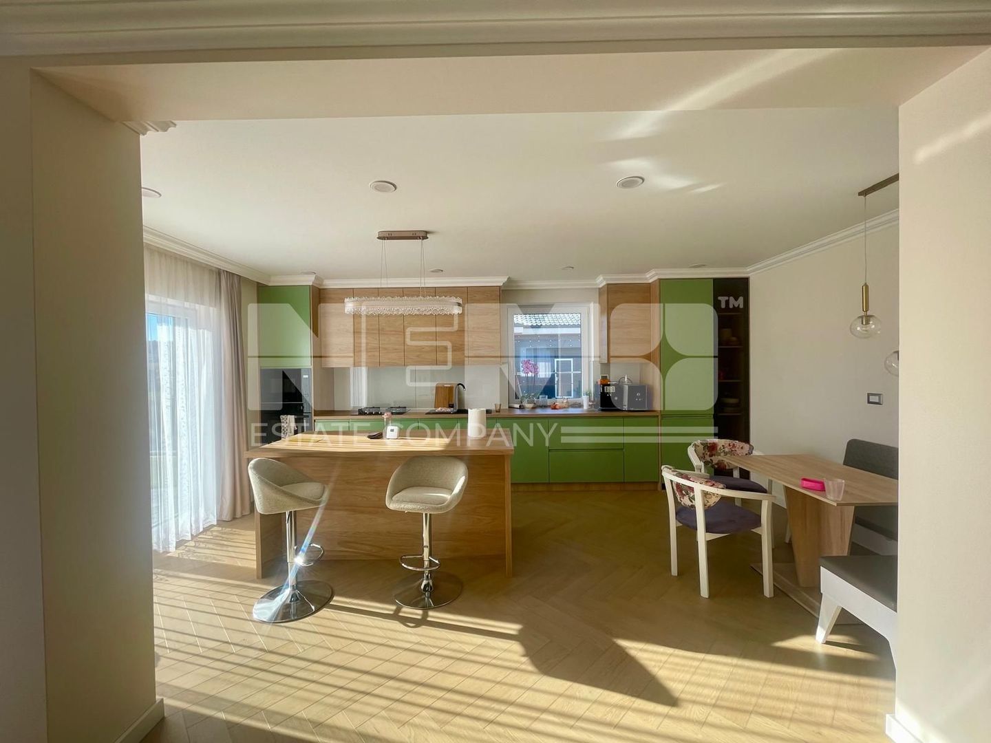 CASA MODERNA CU 4 CAMERE SI CURTE | 161 MP+48 MP ANEXA | VOLOVAT - Poză 4