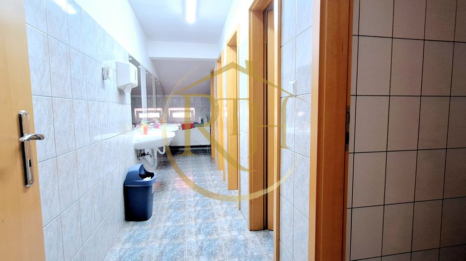 Oferim spre inchiriere spatii pentru birouri, zona Soarelui, Parcare privata - Poză 13