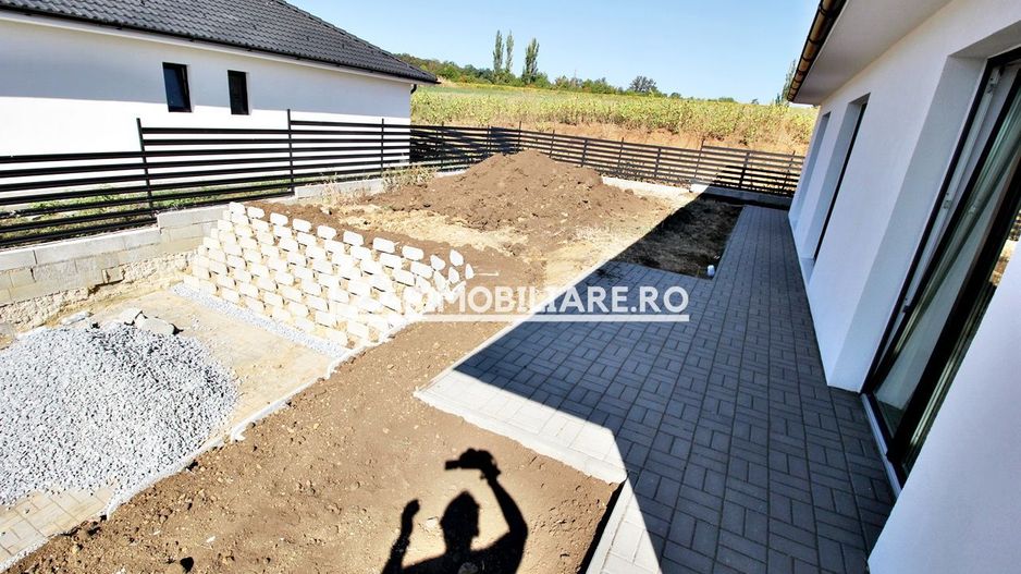 Casa 4 camere la cheie,130 mp,500 mp teren,cartier Unirii - Poză 13