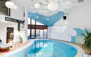 ​Vilă de Lux Unică în Ploiești | 690 mp Utili | Piscină Interioară - Poză 1