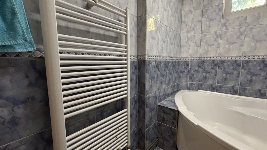 Apartament 3 camere | Etaj 1 | Centrală proprie | Instalații - Poză 13