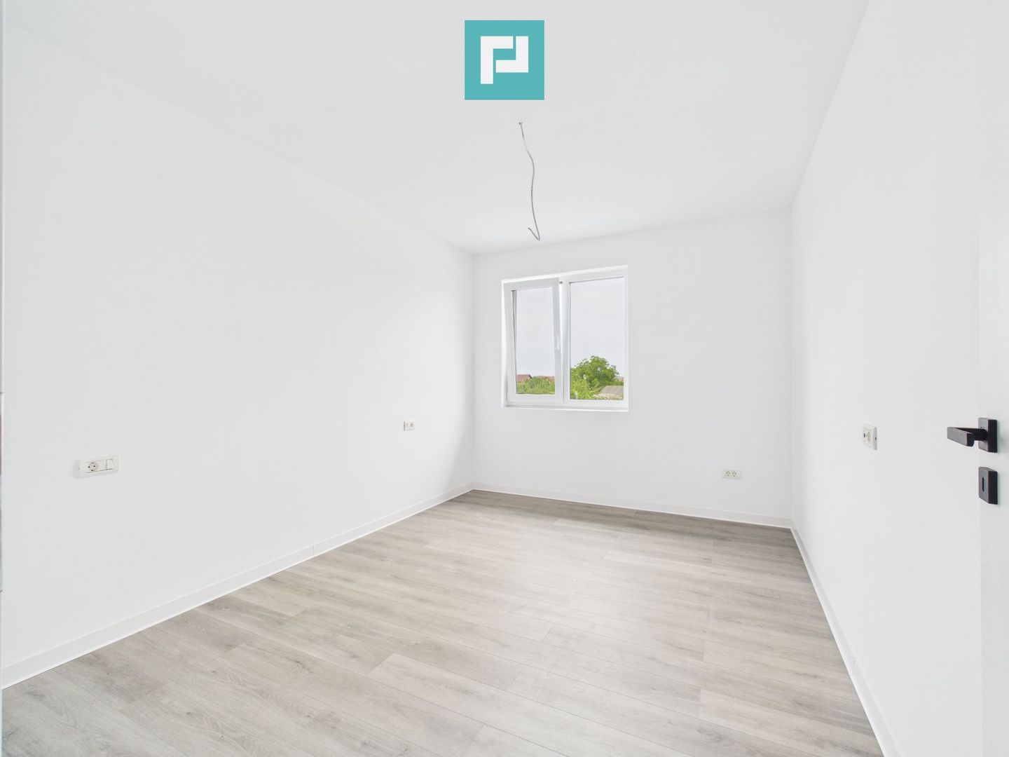 Duplex premium 4 camere | Finisaje premium | Utvin - Poză 12