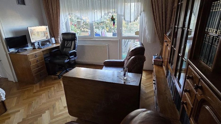BRASADAS vinde ap 3 cam etaj 4/4 zona Closca. - Poză 2
