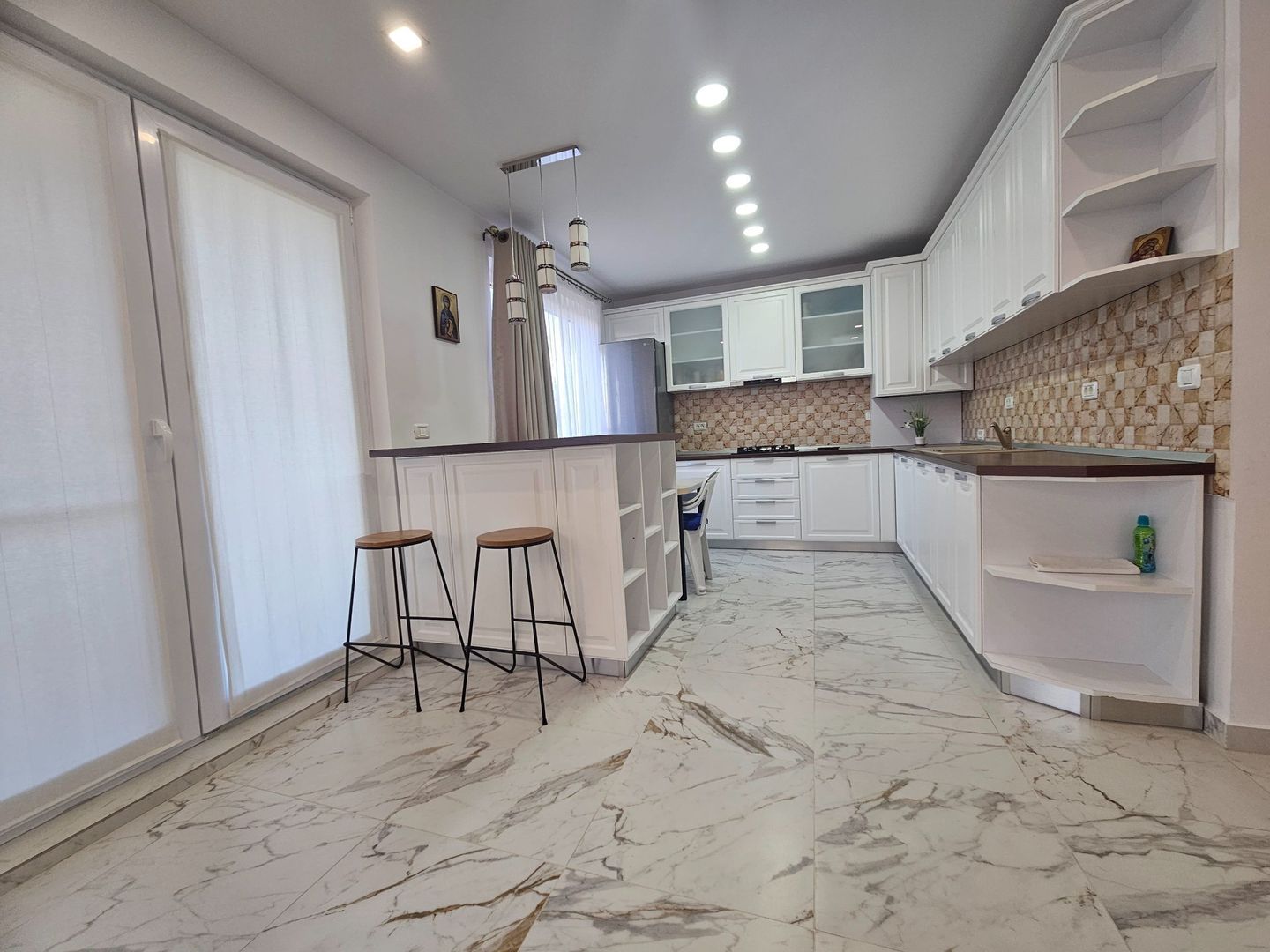 Casa de inchiriat cu  curte 500 metri Baneasa Aviatiei recent renovata - Poză 12