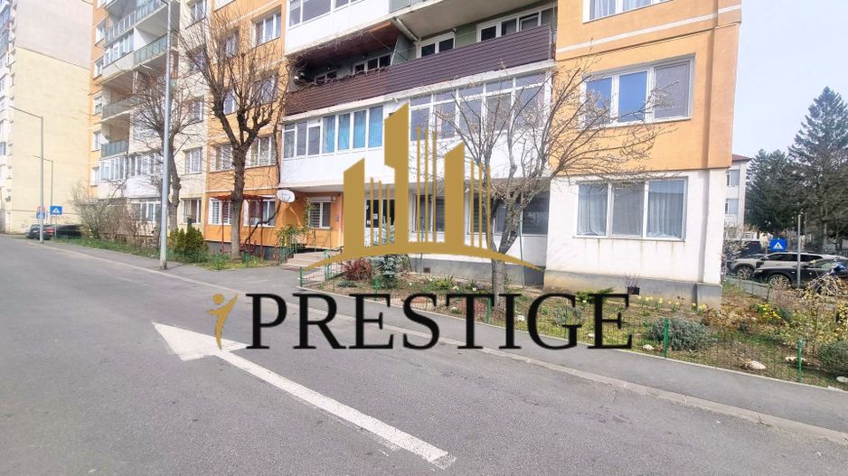 APARTAMENT 2 CAMERE DE VÂNZARE SIBIU, PIAȚA RAHOVEI, PARTER ÎNALT - Poză 1