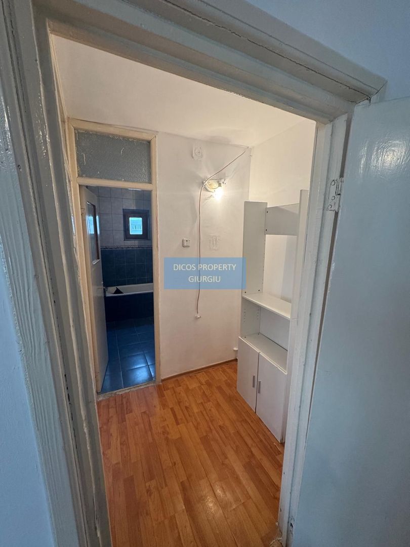 Apartament 3 camere de vânzare – Tineretului, zona Biserică - Poză 4