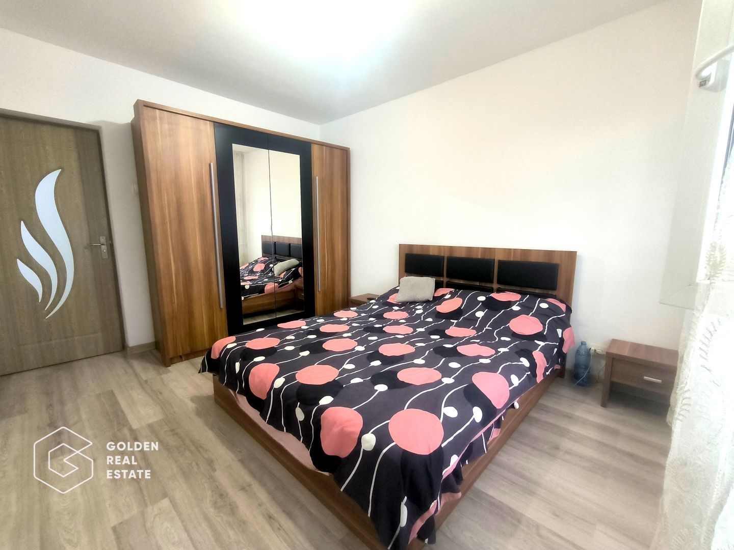 Apartament modern ultracentral, 3 camere Piața Mică cu parcare - Poză 5