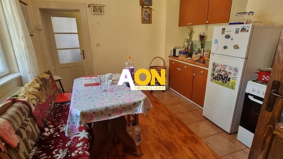 Casa individuala, 2 Camere, zona Poarta I,  300mp teren - Poză 7