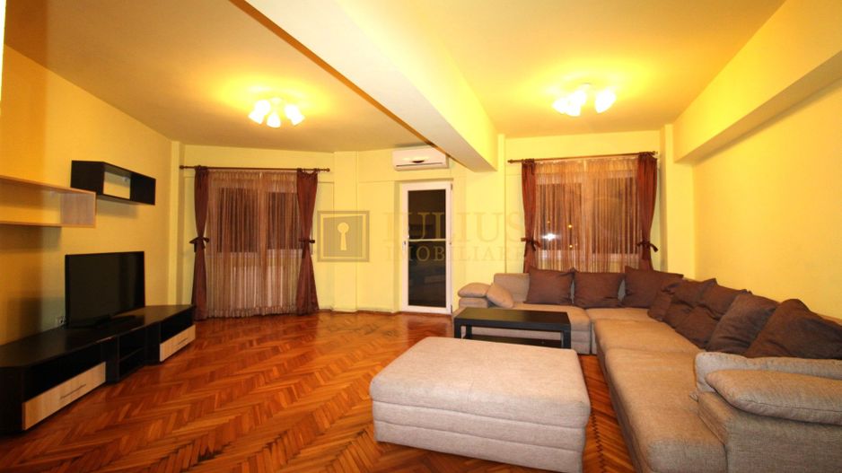 Complex, 4 camere, centrală proprie, aer condiționat - Poză 1