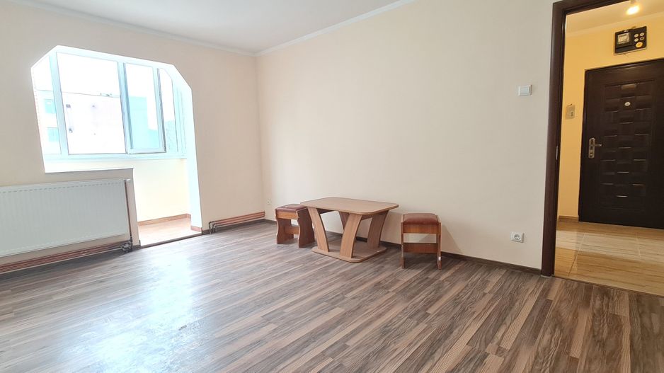 Apartament 2 camere Tractorul - Poză 3