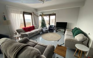 Vila cu 5 camere, Borhanci, 540Mp, 3 Parcari,Gradina, View,Petfriendly - Poză 2