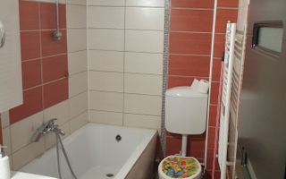 Apartament de 2 camere, 48mp, decomandat, zona Centrala - Poză 7
