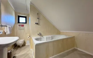 Pensiune exclusivistă Piscină încălzită în Predeal - Afacere la cheie - Poză 18