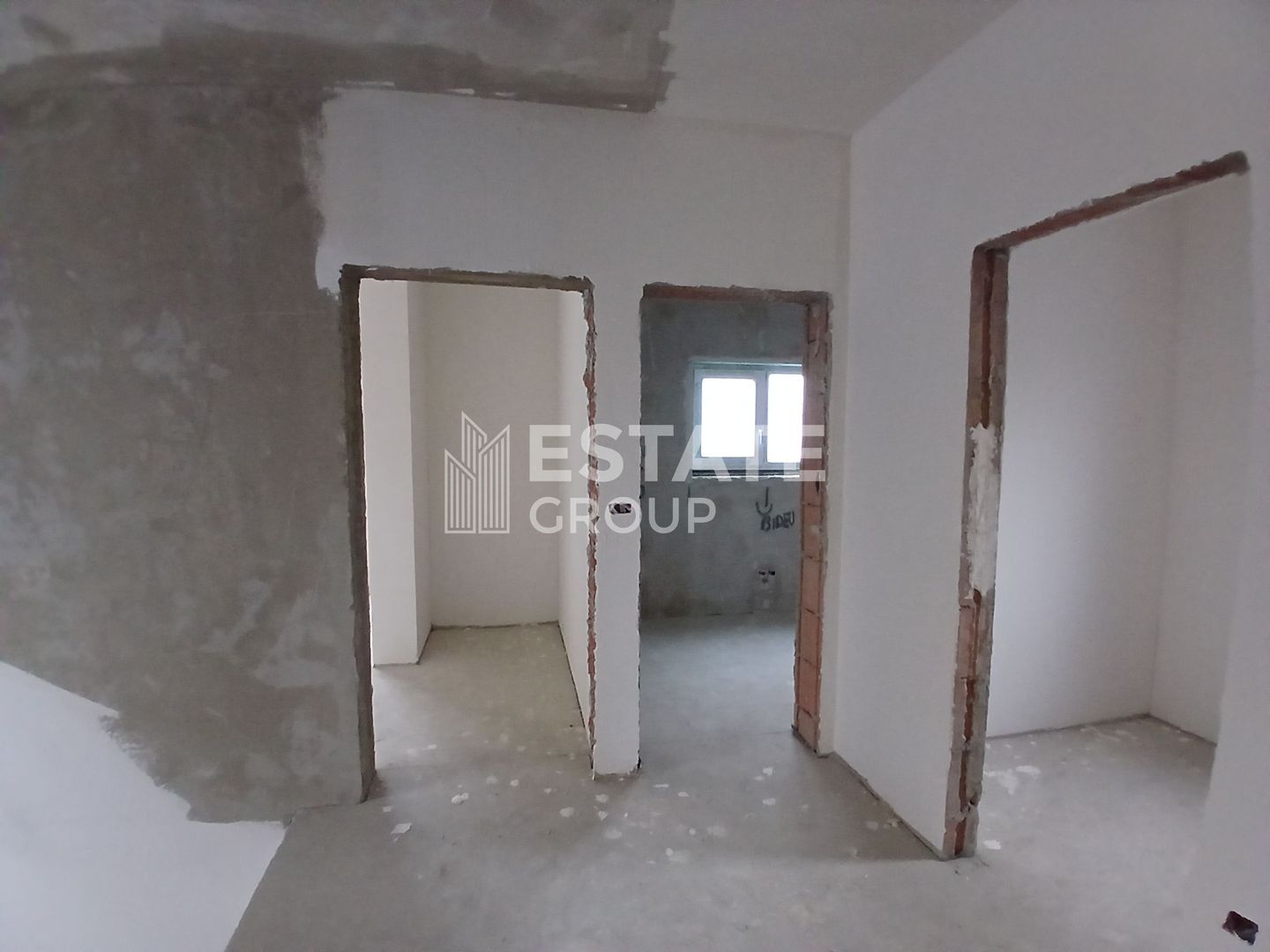 Duplex cu 5 camere despartit prin camera tehnica in Dumbravita - Poză 6