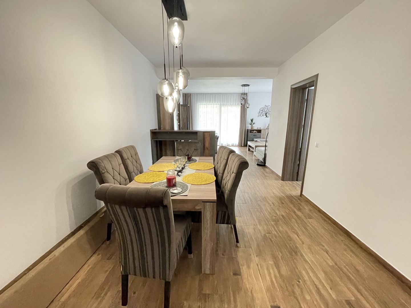 CASA PE PARTER IN ZONA MEHALA - Poză 3