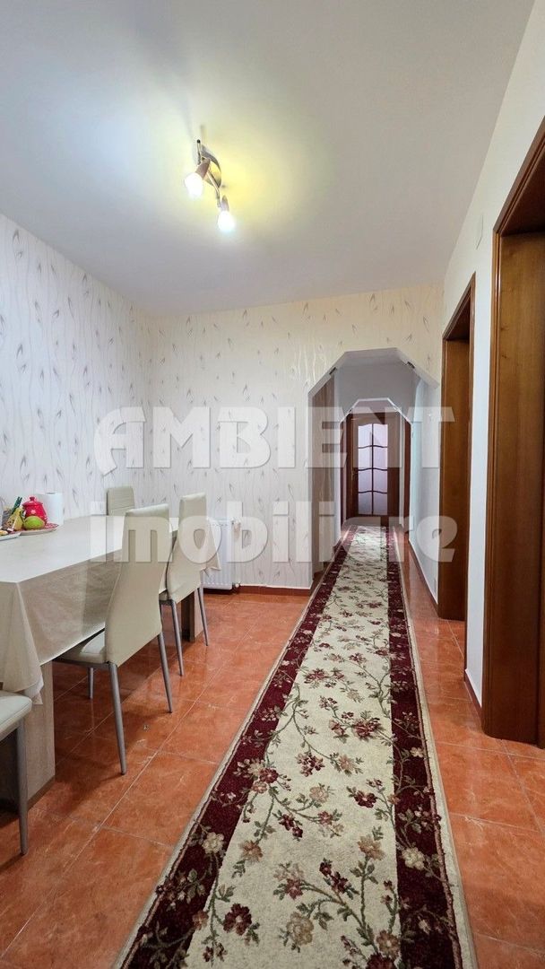Apartament cu 3 camere, mobilat si utilat, etaj 1, zona Centru; - Poză 5