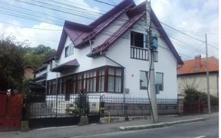 VILA 8 CAMERE, TEREN 272 MP, CENTRU CAMPULUNG - Poză 1