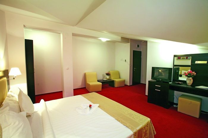 Afacere La Cheie / Venit Imediat - Poză 32