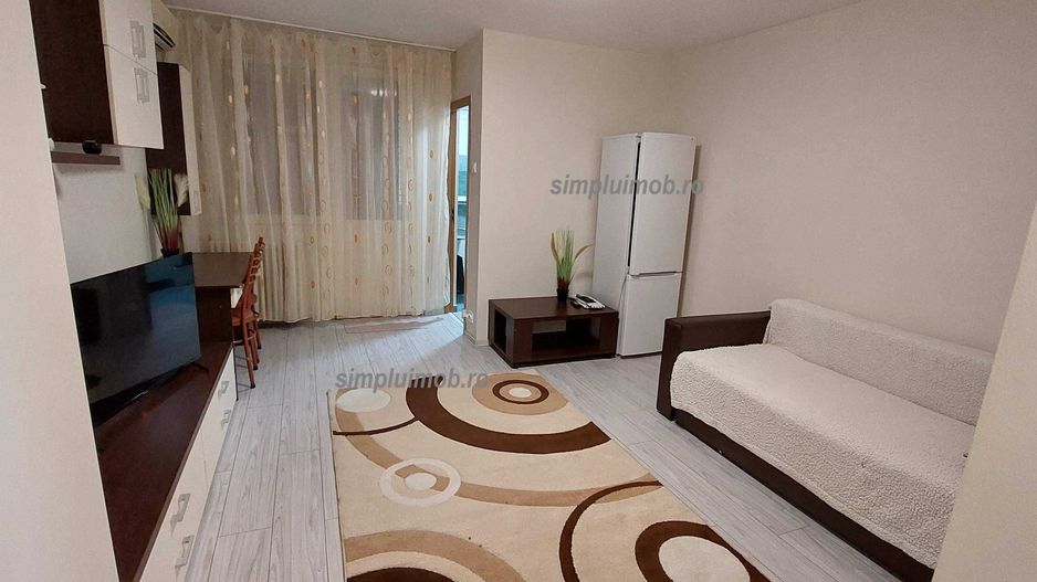 garsoniera 32mp renovata utilata  Titan metrou 10 minute - Poză 1