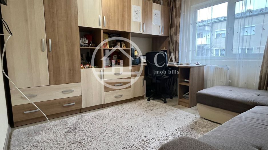 Apartament de vânzare cu 3 camere in zona centrală Beiuș, Bihor - Poză 7