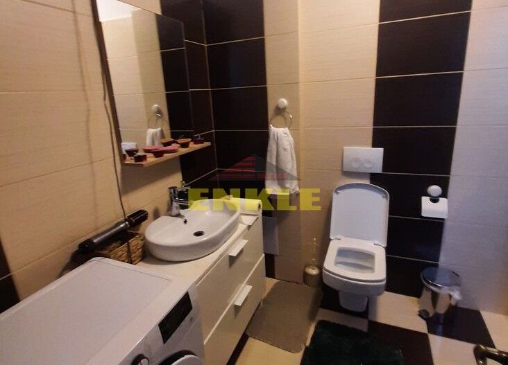 Vila 5 camere, Lebada , finisaje de lux, pret 295000 euro neg - Poză 8
