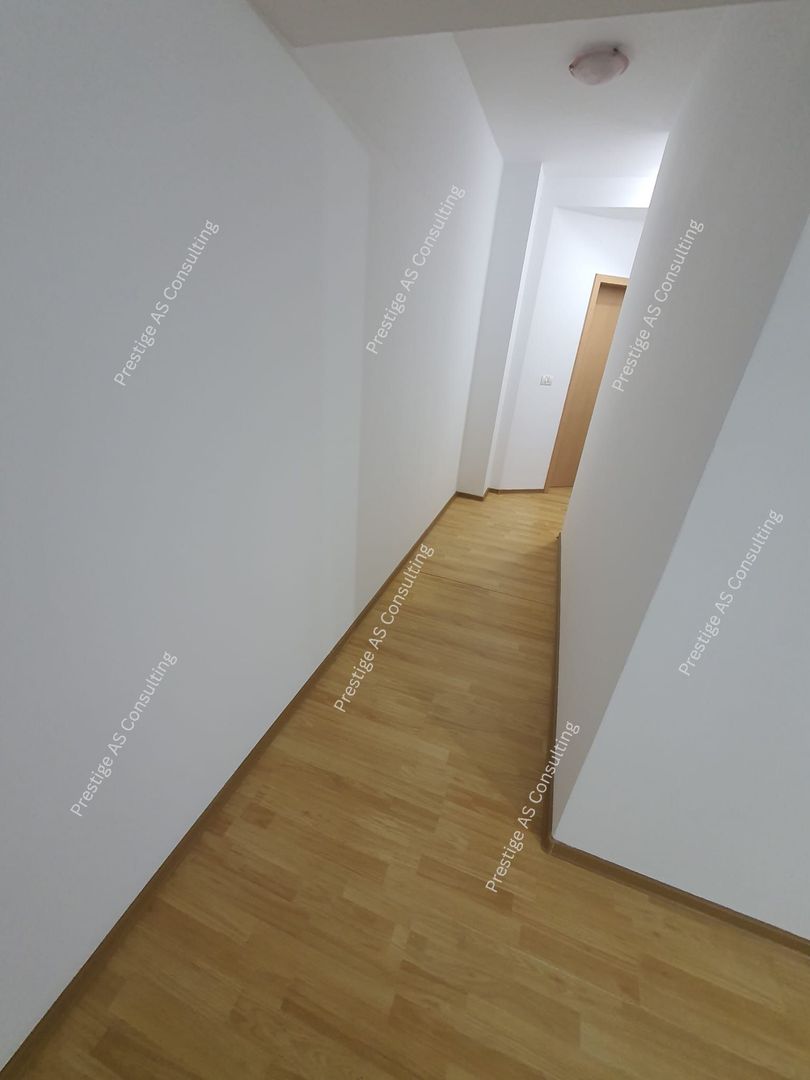Închiriez apartament, 65mp, loc de parcare - Poză 2