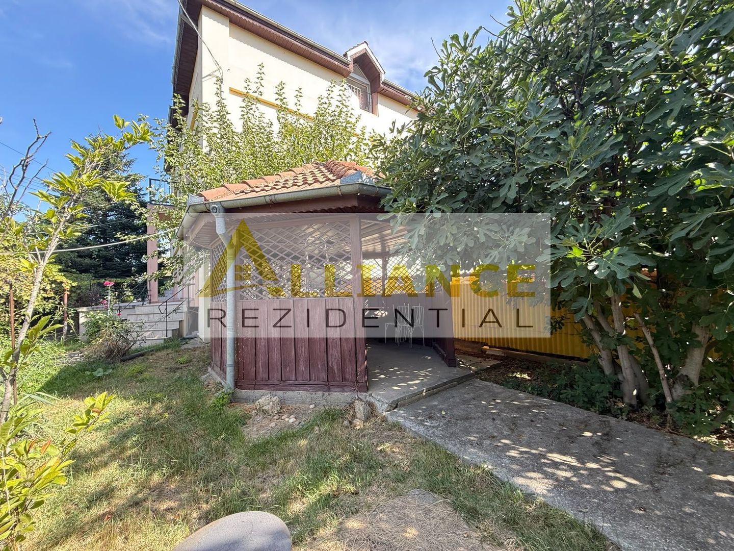 CASA INDIVIDUALA - D+P+1+M - 1550 MP TEREN - CATELU - Poză 2