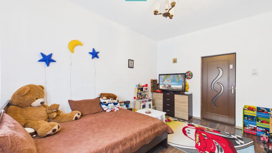 Casă 3 camere, 544 mp teren, Gai, curte + garaj - Poză 12