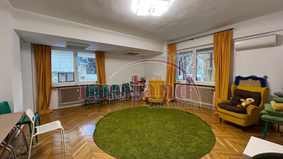 Vanzare - Parter inalt - 4 Camere - Primaverii - Poză 1