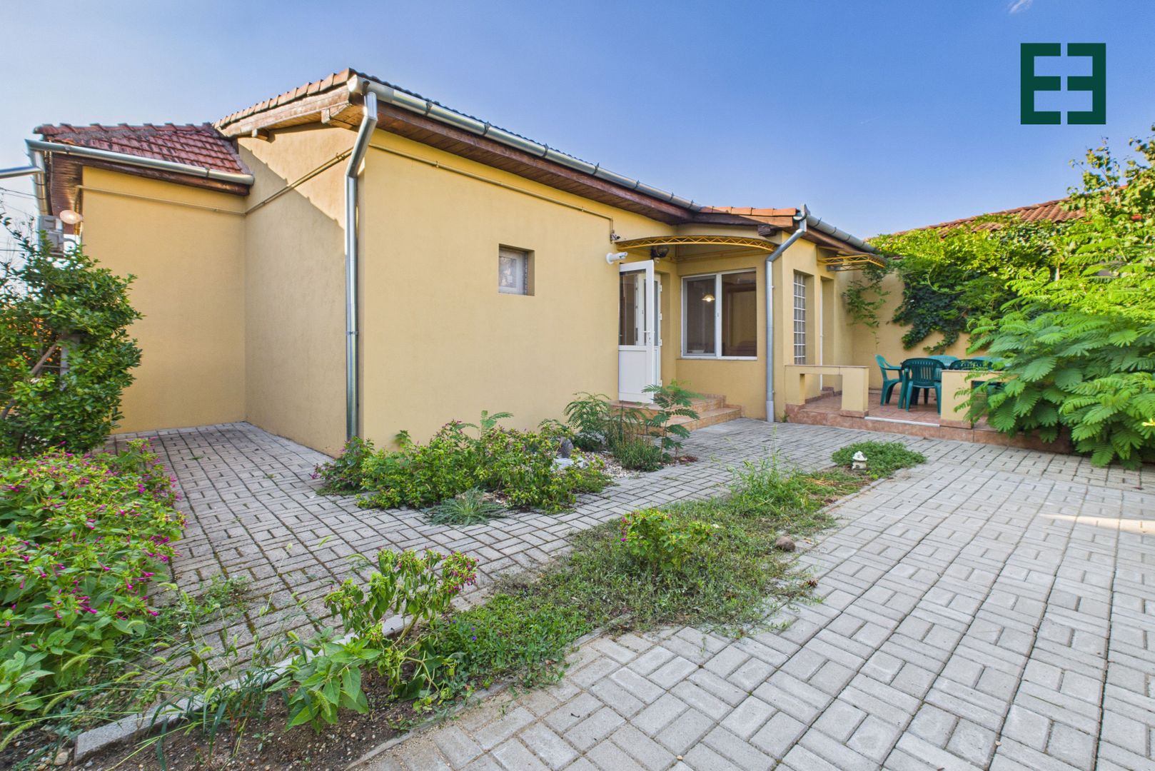 Casă cu teren de 468 mp - Cartierul Grădiște - Arad - Poză 1