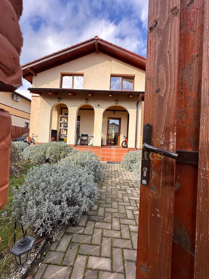 Casă modernă de vânzare în Cristian, Brașov - Poză 4