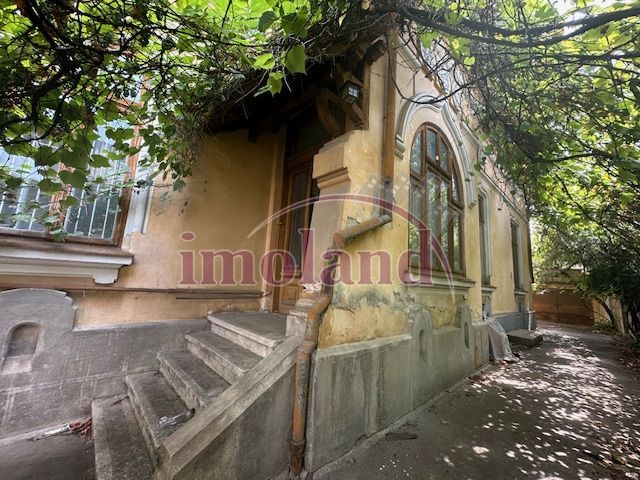 Vanzare teren 460mp cu imobil arhitectura neoromaneasca - Victoriei- Capitale - Poză 1