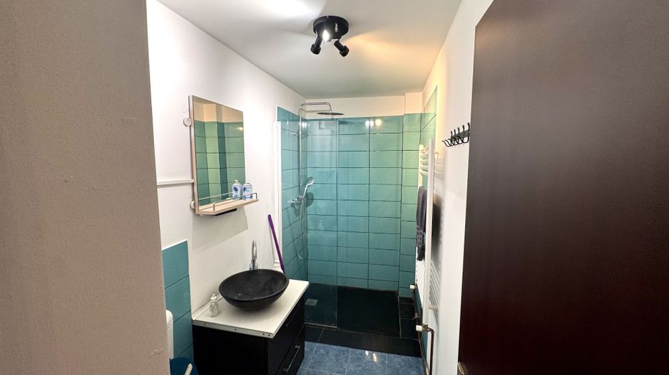 Garsoniera spațioasă | Parter, zona Vitan | locuit/investiție/firma - Poză 8