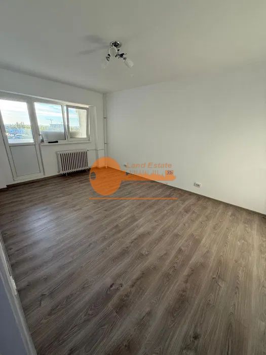 4 camere - Rahova - 1979 - Poză 4