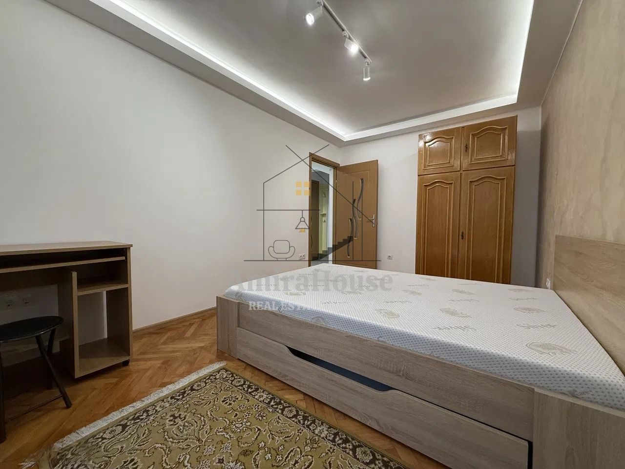 Apartament 3 camere mobilat si 2 garaje zona Bucium - Poză 14